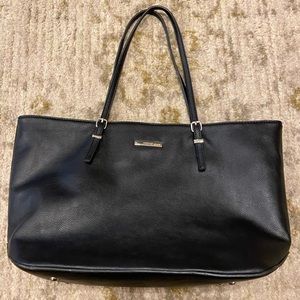 Like new Nine West purse